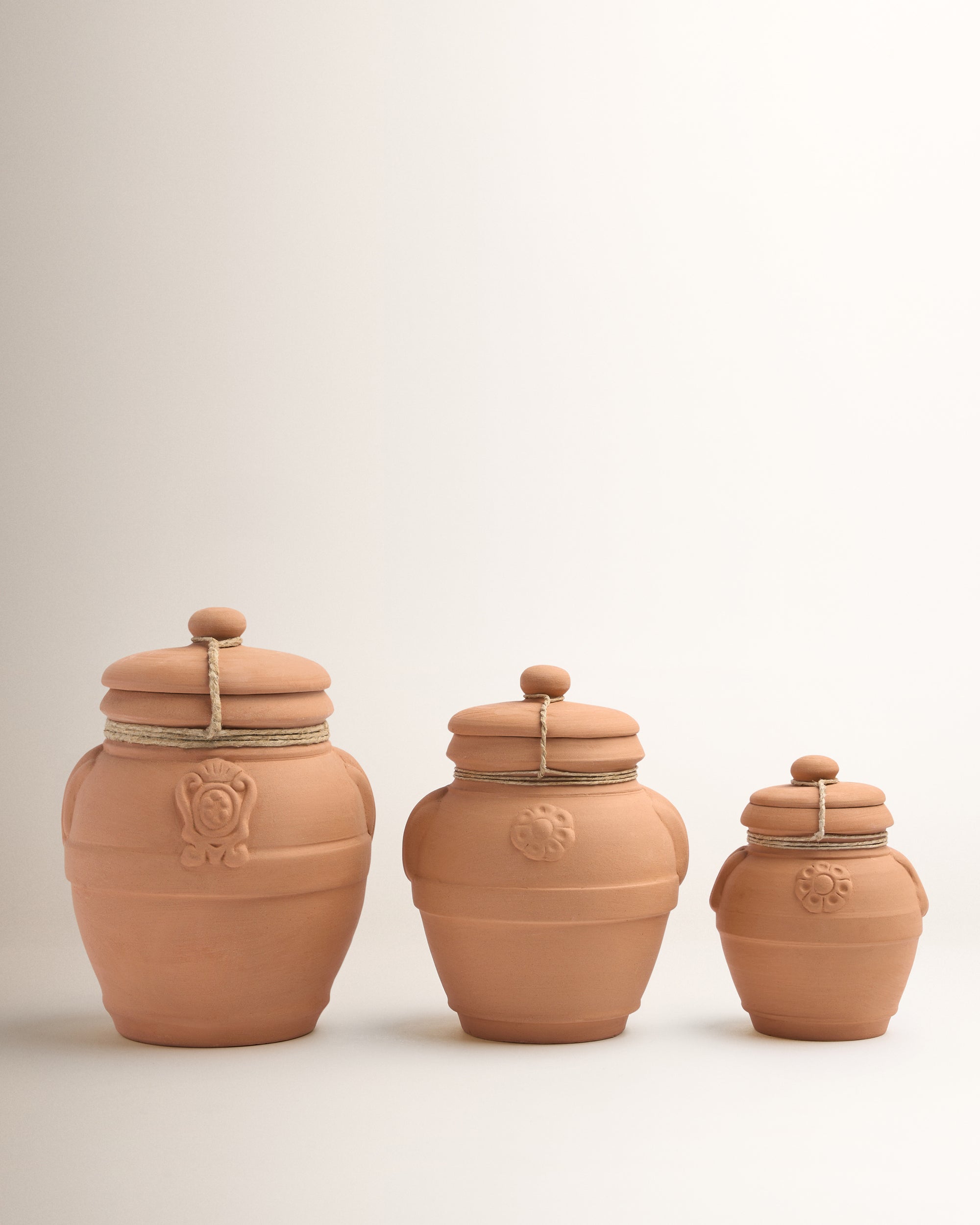 Pot Pourri in Terracotta Jar