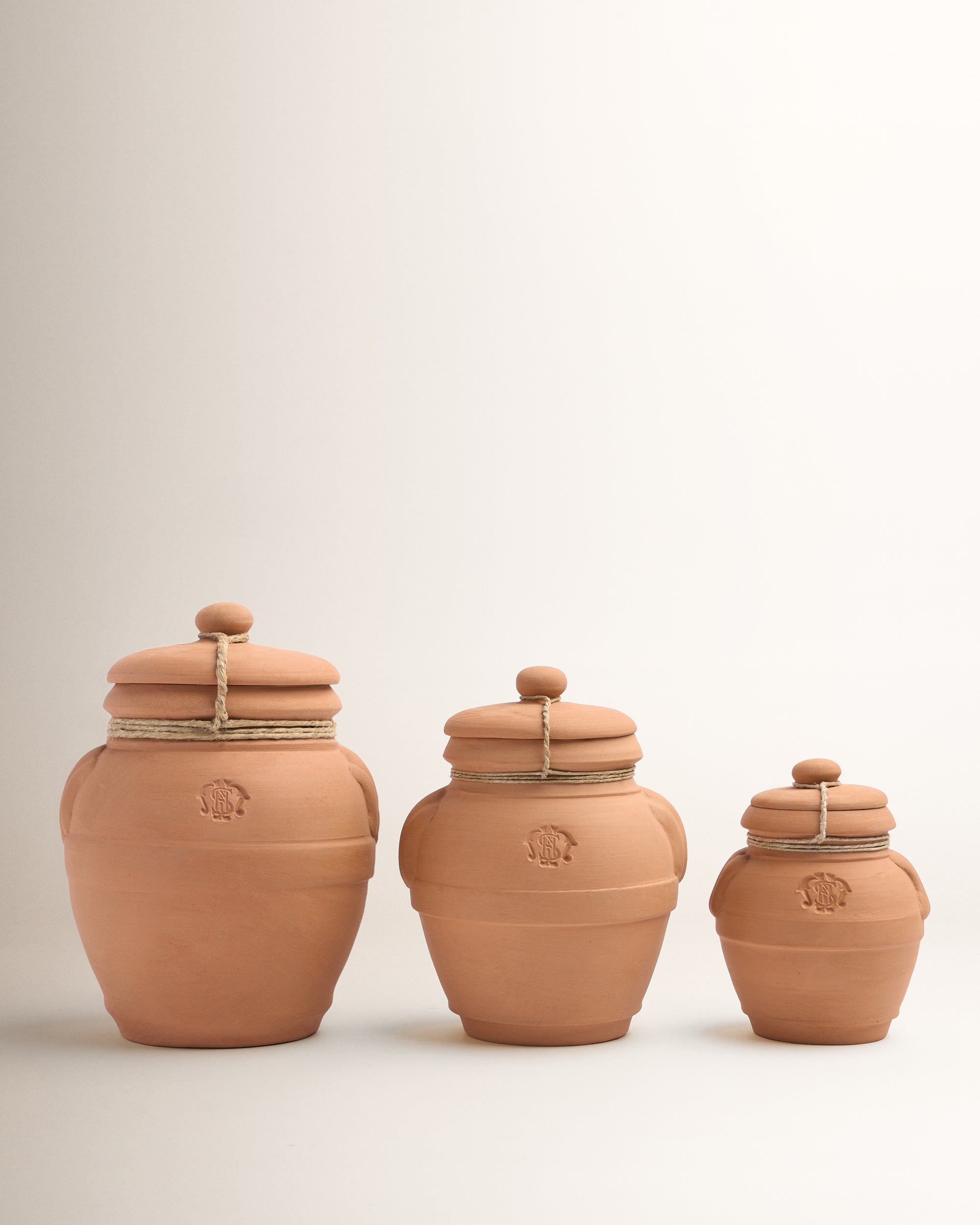 Pot Pourri in Terracotta Jar