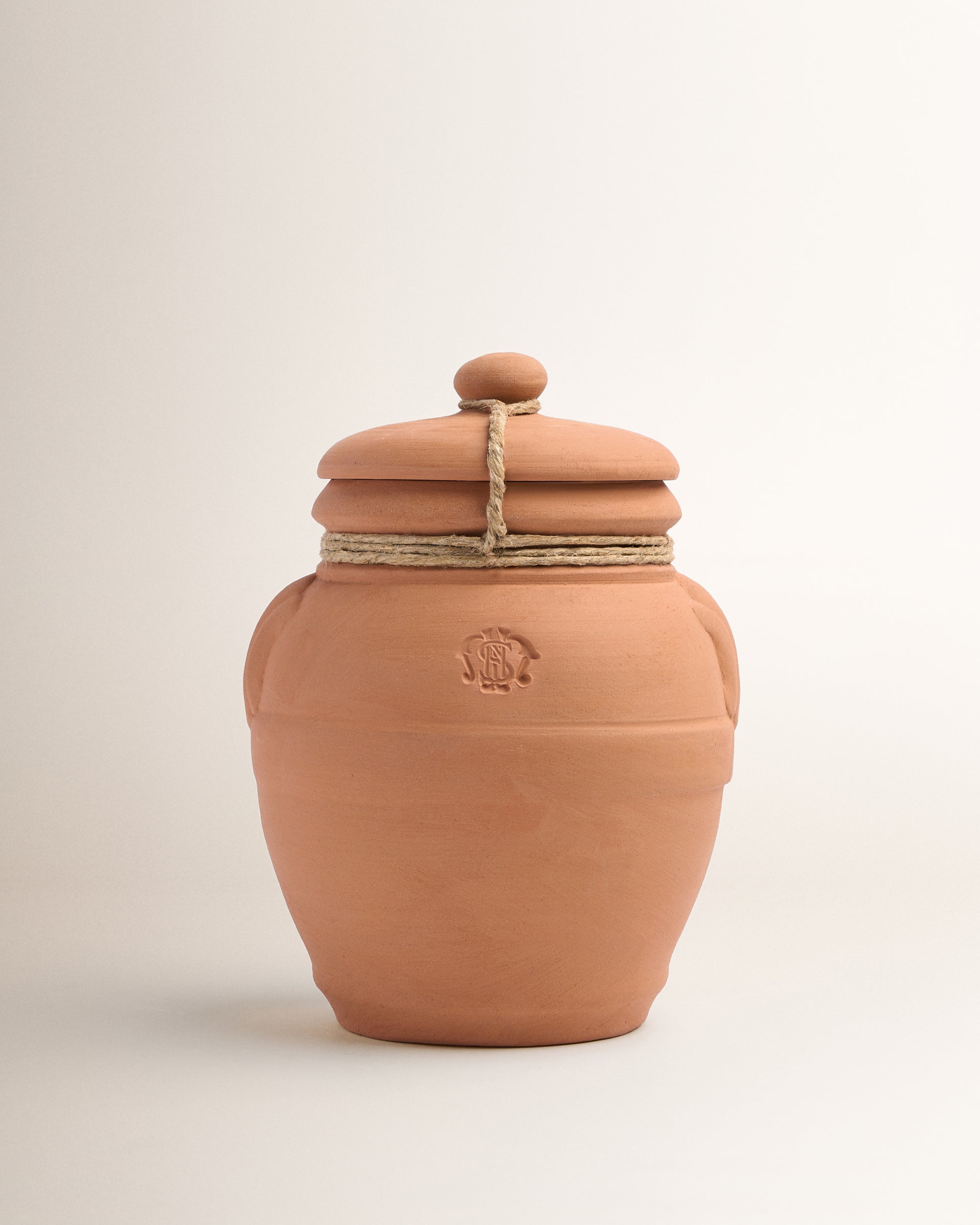 Pot Pourri in Terracotta Jar