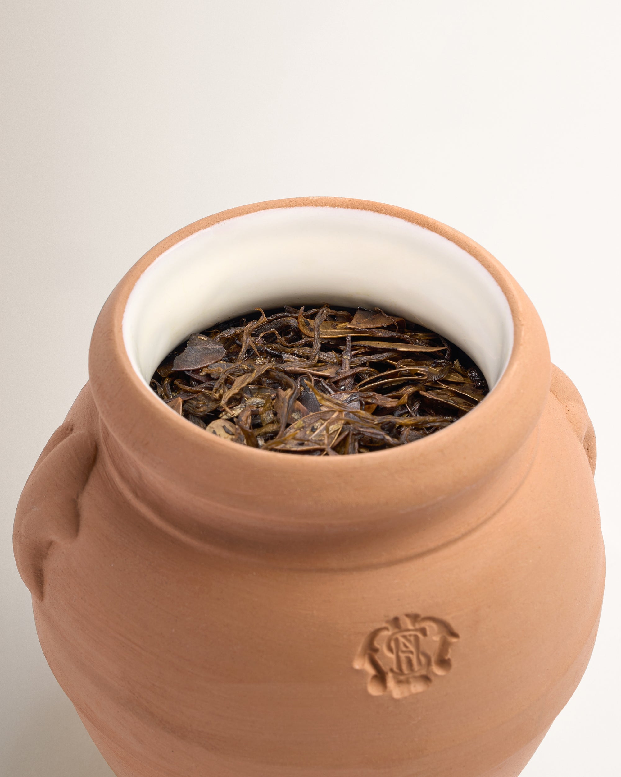 Pot Pourri in Terracotta Jar