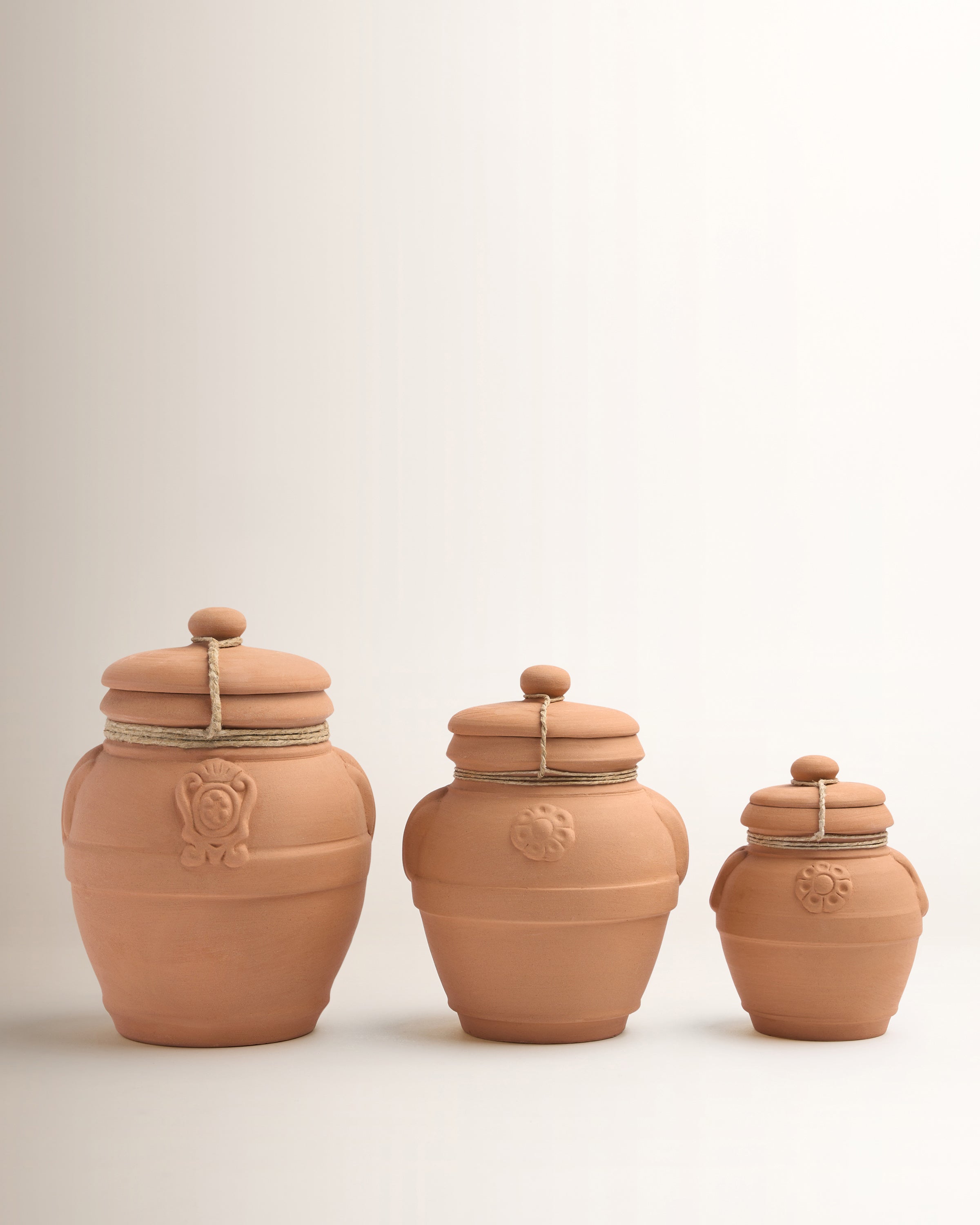 Pot Pourri in Terracotta Jar