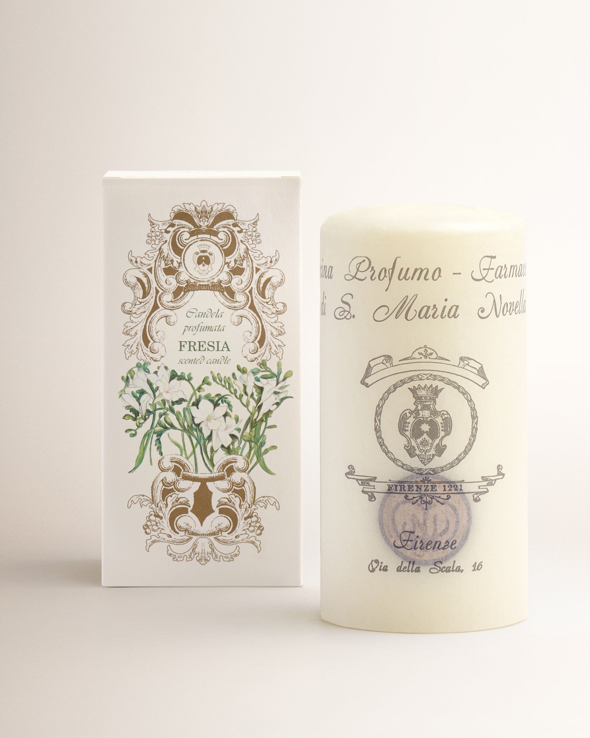 Fresia Scented Candle
